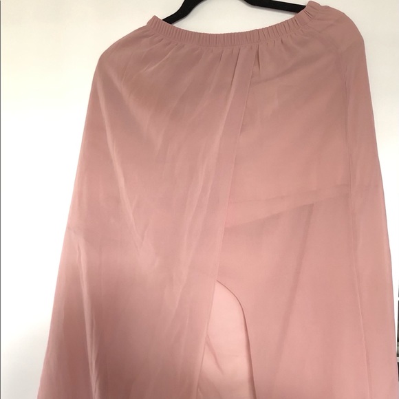 Peach skirt - Picture 2 of 2